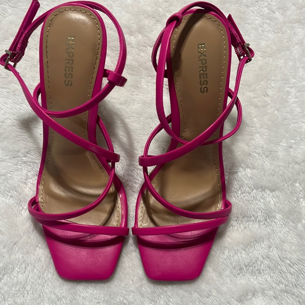 Express High heels rose pink original price 78$